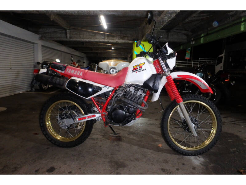 Yamaha XT250