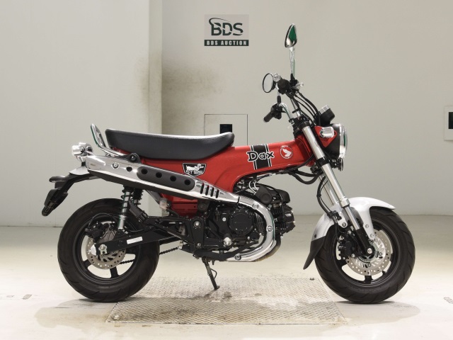 Honda DAX125