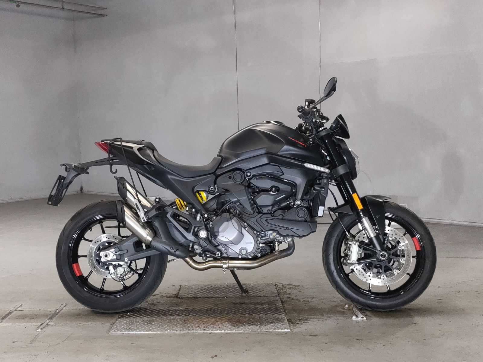 Ducati MONSTER 937 2021