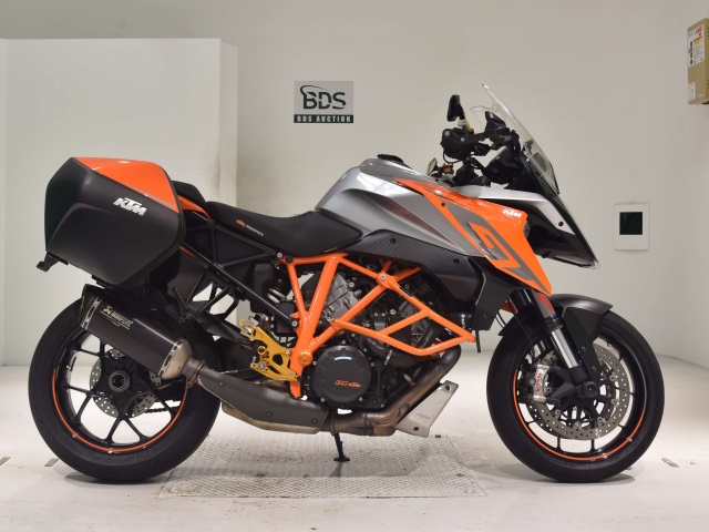 KTM 1290 SUPERDUKE GT 2016