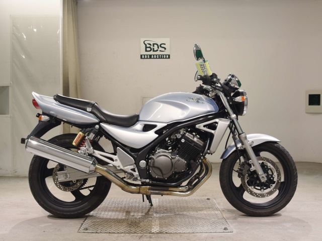 Kawasaki BALIUS ZR250 2004