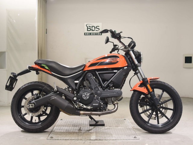 Ducati SCRAMBLER SIXTY2 2017