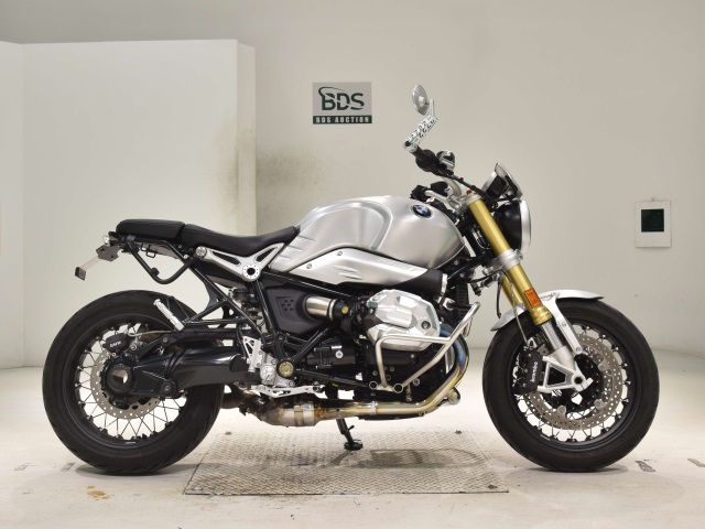 BMW R NINE T 2023