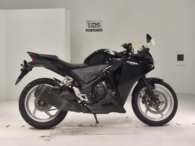 Honda CBR250RA 2011