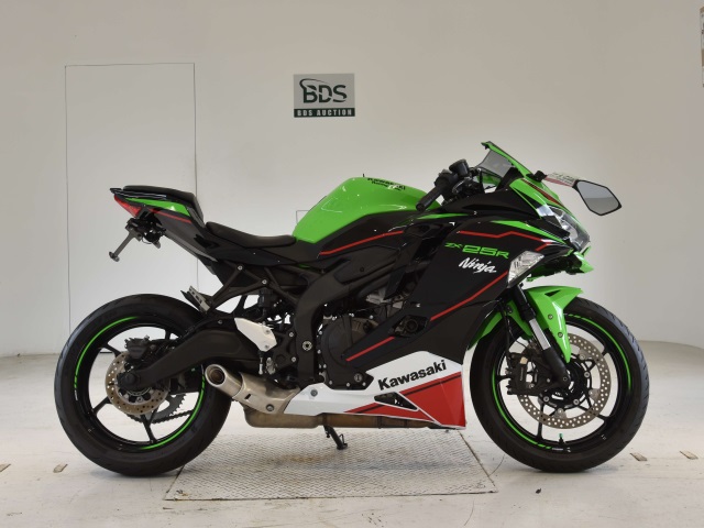 Kawasaki NINJA ZX-25R KRT 2022