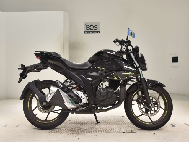 Suzuki GIXXER150