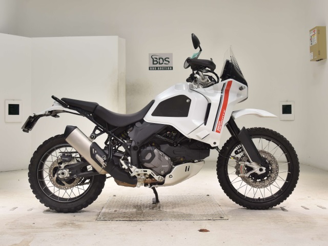 Ducati DESERT X 2023