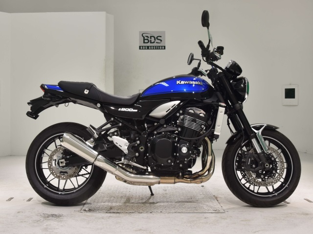Kawasaki Z900RS 2024