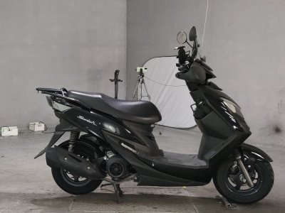 Suzuki SWISH