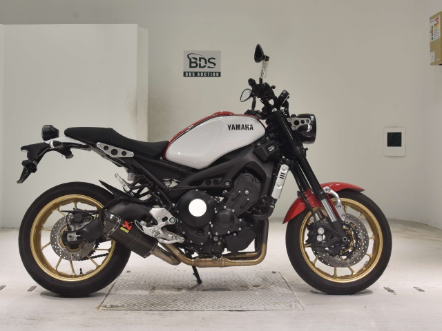 Yamaha XSR900 2021