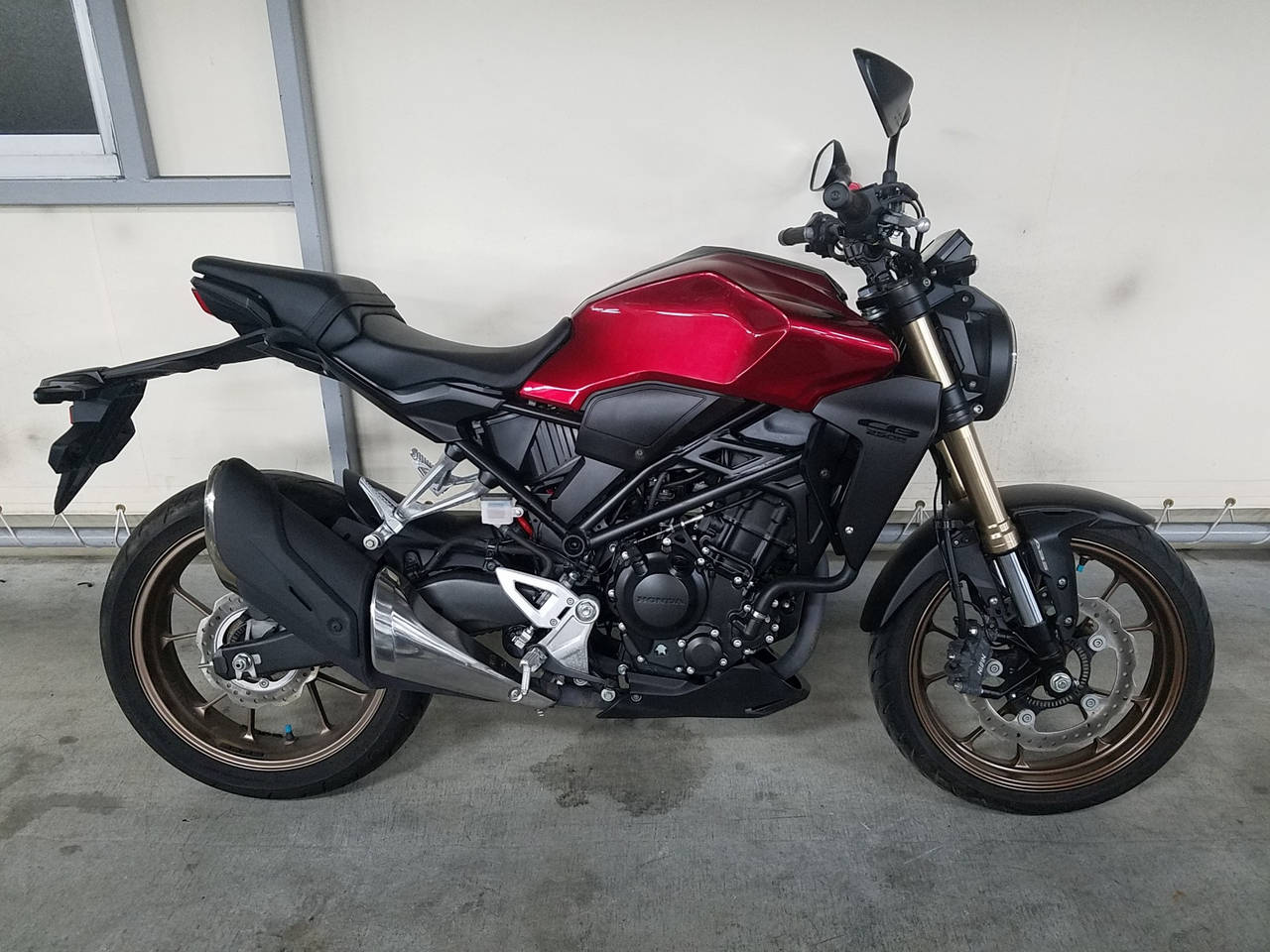 Honda CB250R 2019