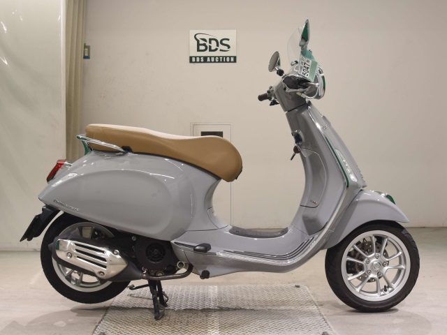 Vespa PRIMAVERA150 2022
