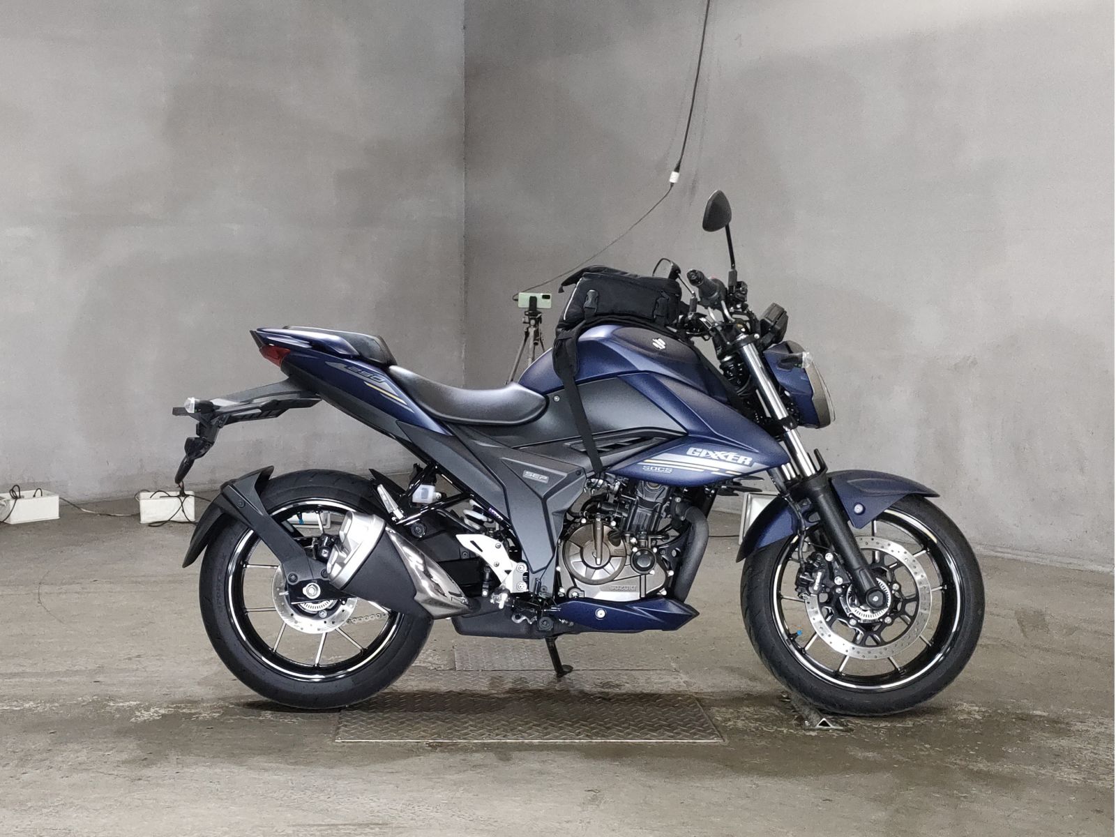 Suzuki GIXXER250