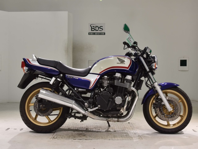 Honda CB750 2005