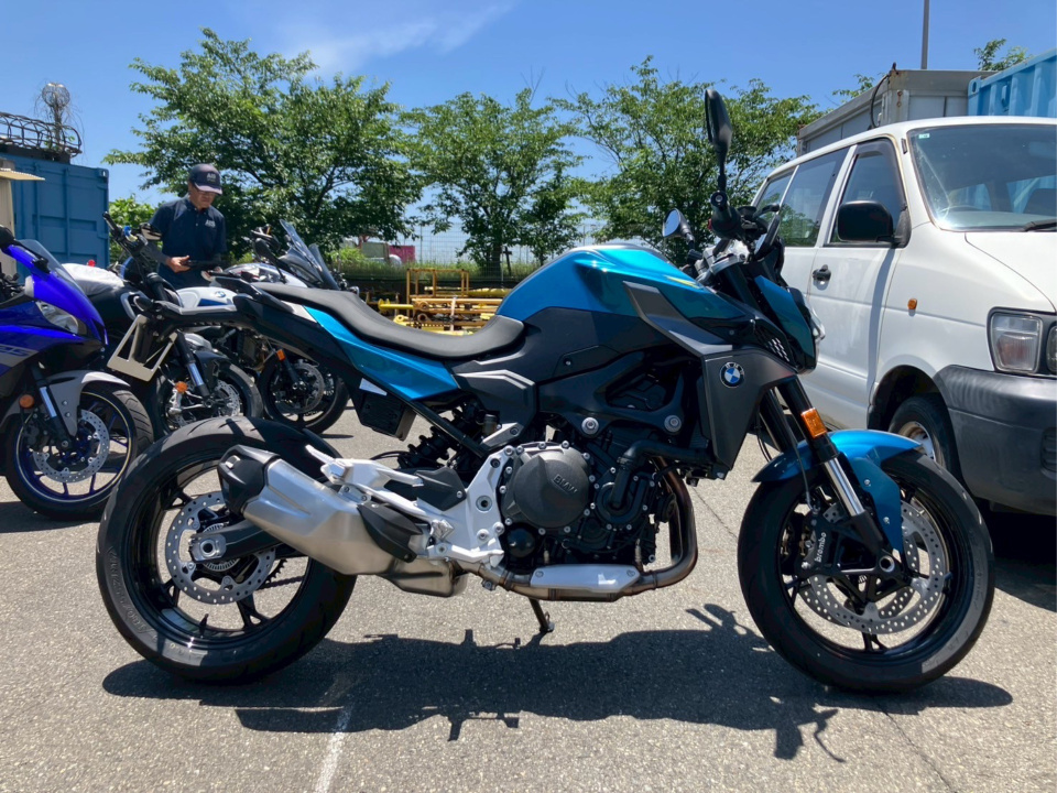 BMW F900R 2025