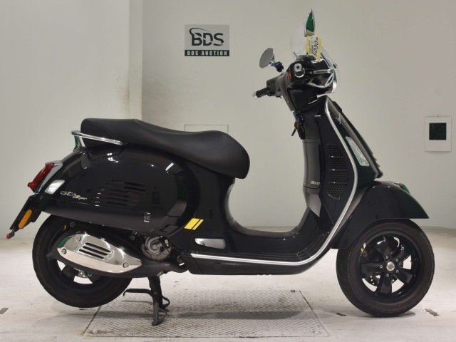 Vespa GTS300 SUPER 2023