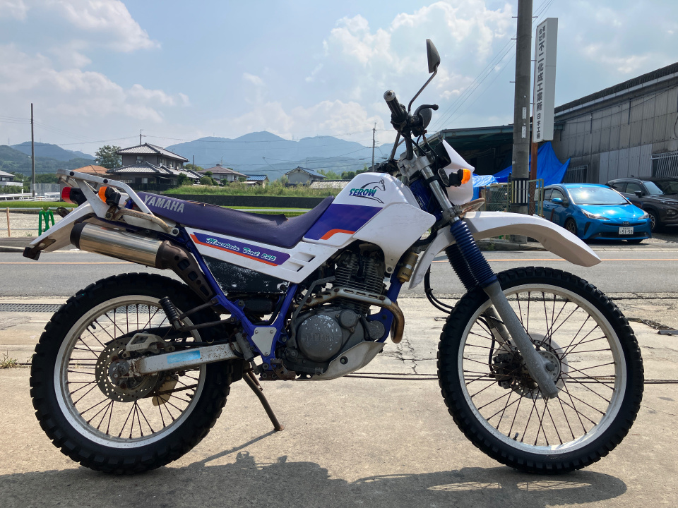 Yamaha SEROW XT225