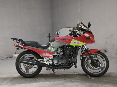 Kawasaki GPZ900R 1994
