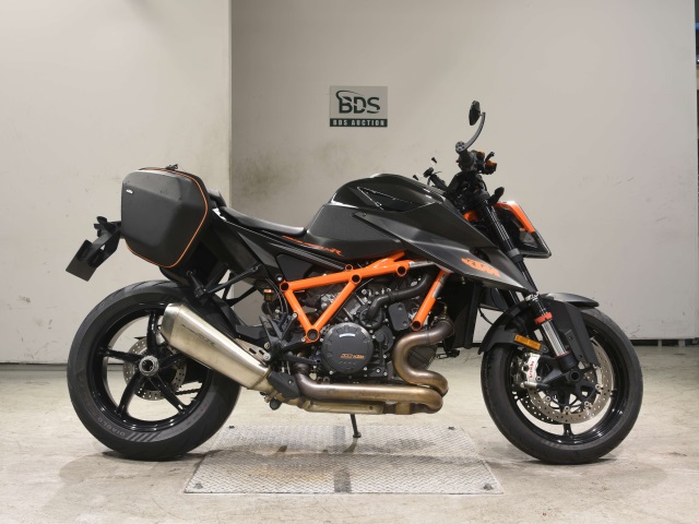 KTM 1290 SUPERDUKE R 2020