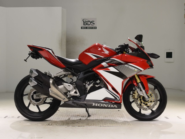 Honda CBR250R 2017