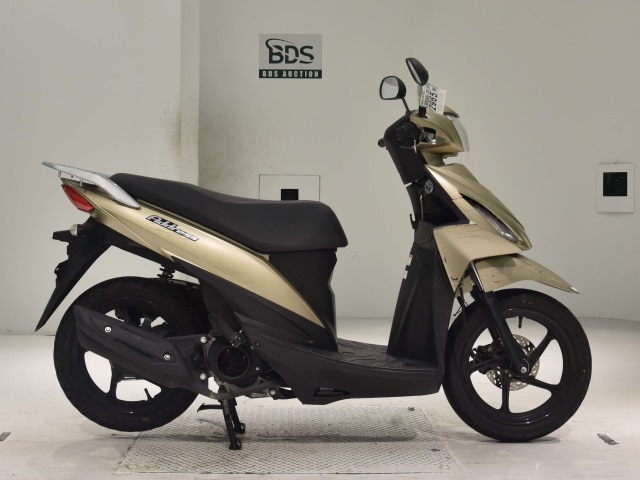 Suzuki ADDRESS V110