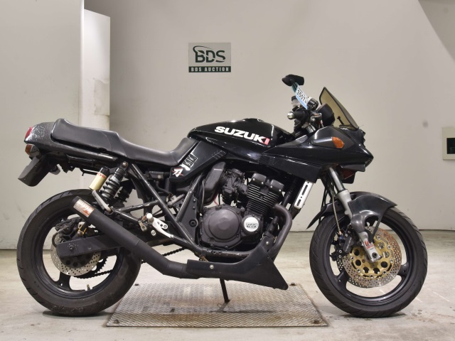 Suzuki GSX250S KATANA
