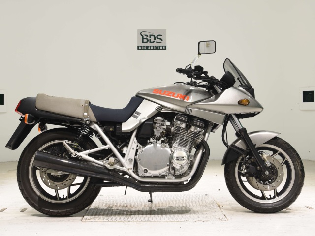 Suzuki GSX750S KATANA 1983
