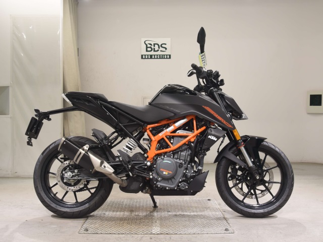 KTM 390 DUKE 2025