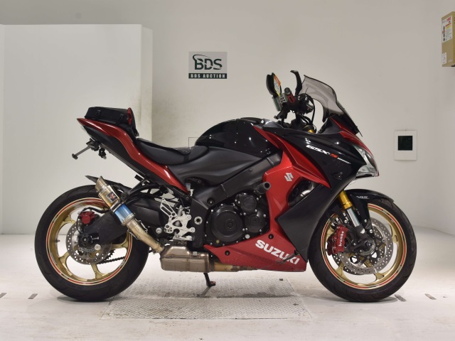 Suzuki GSX-S1000F 2015