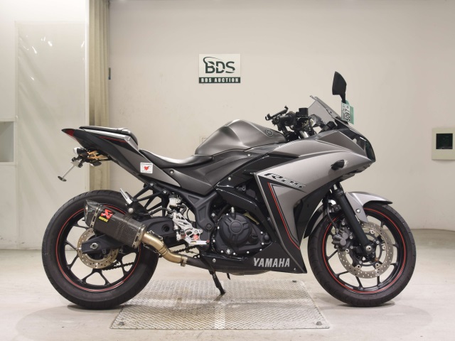 Yamaha YZF-R25 2016