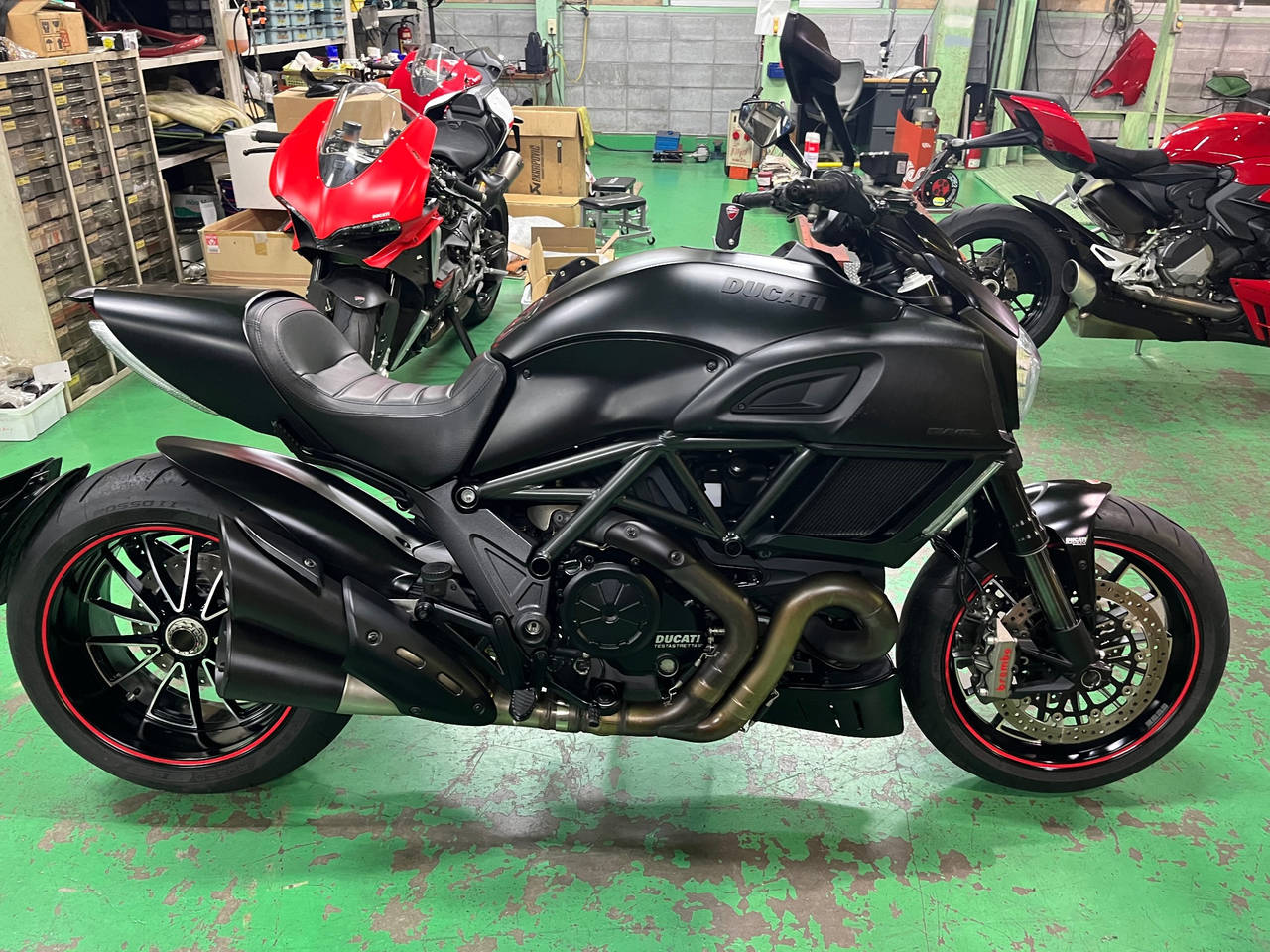 Ducati DIAVEL 2016