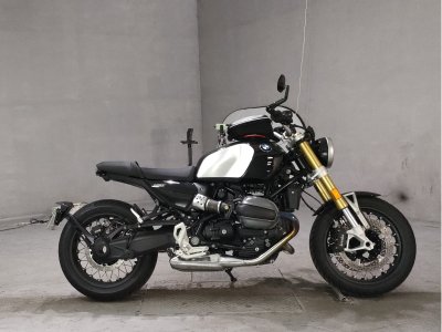 BMW R NINE T 2024