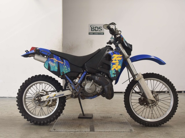 Suzuki TS200R
