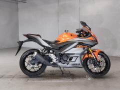 Yamaha YZF-R25 2022