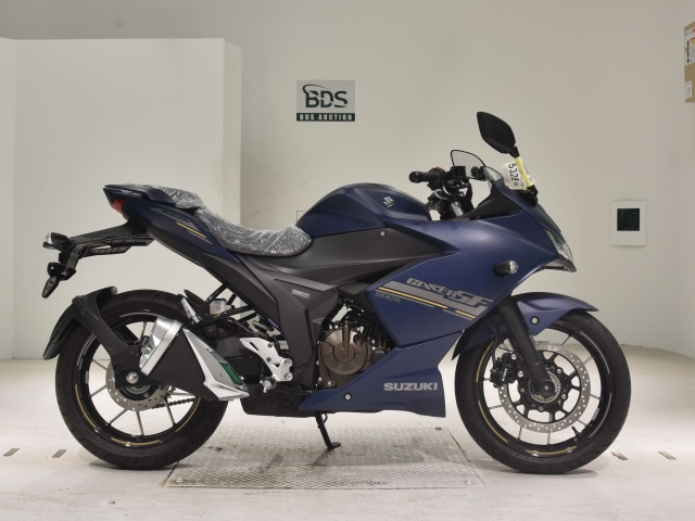 Suzuki GIXXER250SF