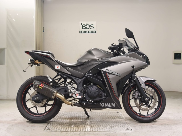 Yamaha YZF-R25 2016