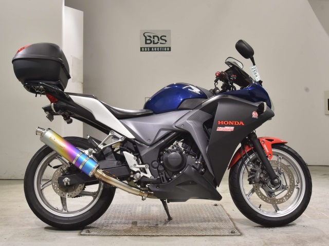 Honda CBR250RA 2011