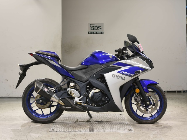 Yamaha YZF-R25 2015