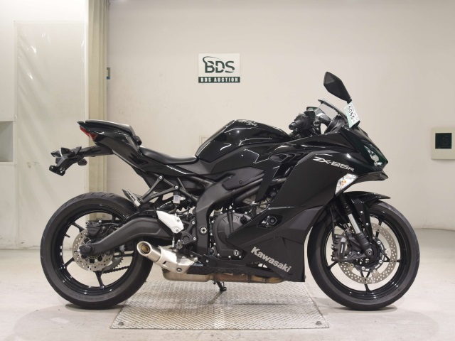 Kawasaki NINJA ZX-25R 2021