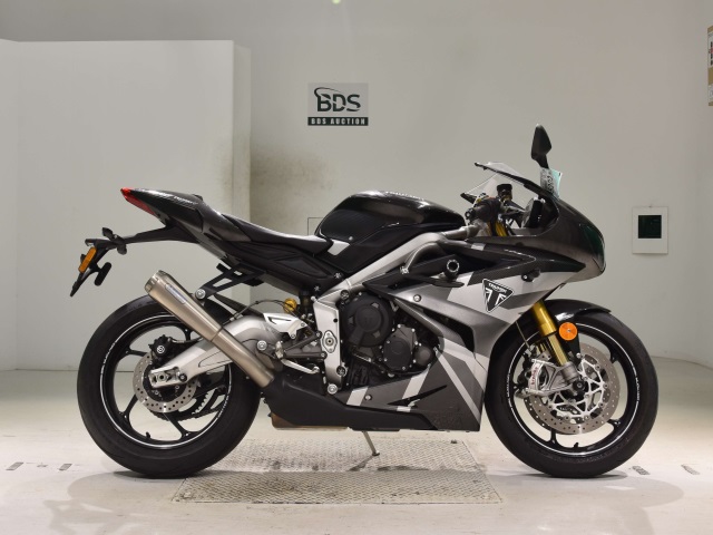 Triumph DAYTONA MOTO2 765 2020