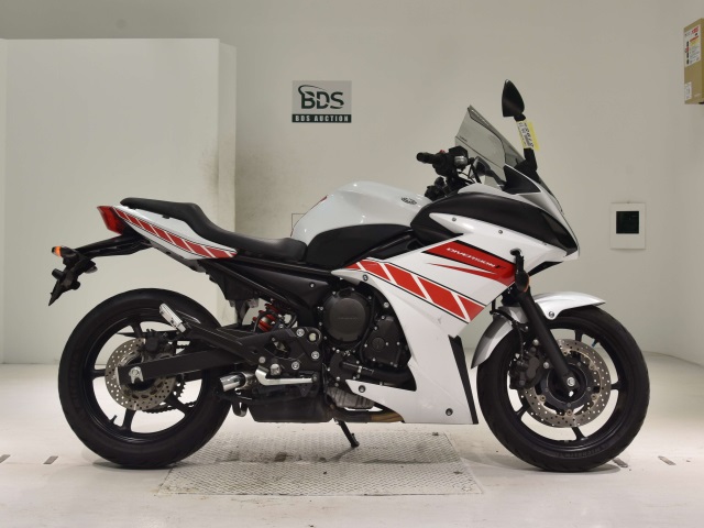 Yamaha XJ6 DIVERSION F 2018