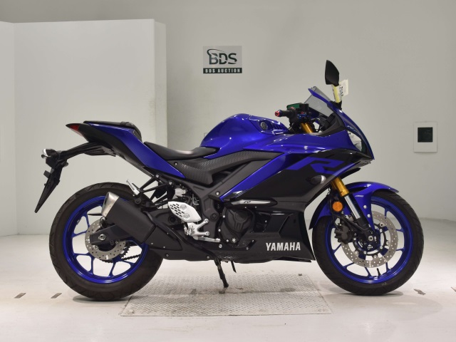 Yamaha YZF-R25A 2019
