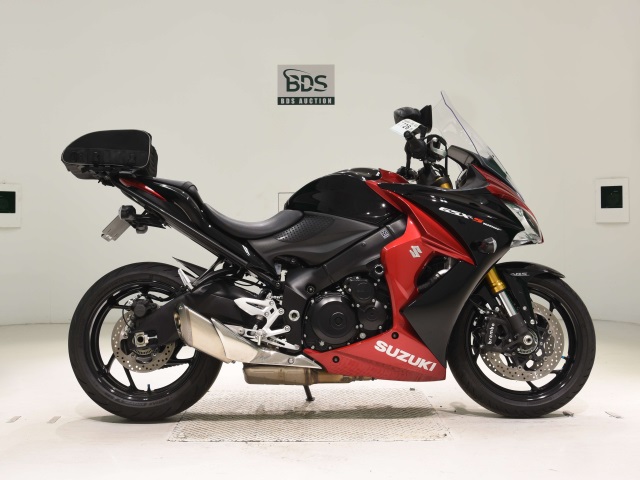 Suzuki GSX-S1000F 2016