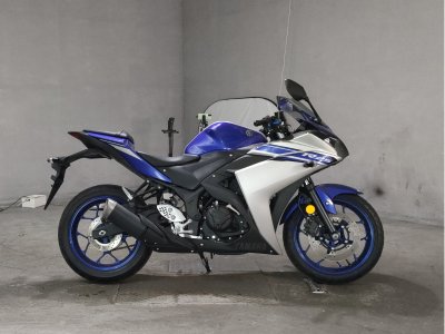 Yamaha YZF-R25 2016