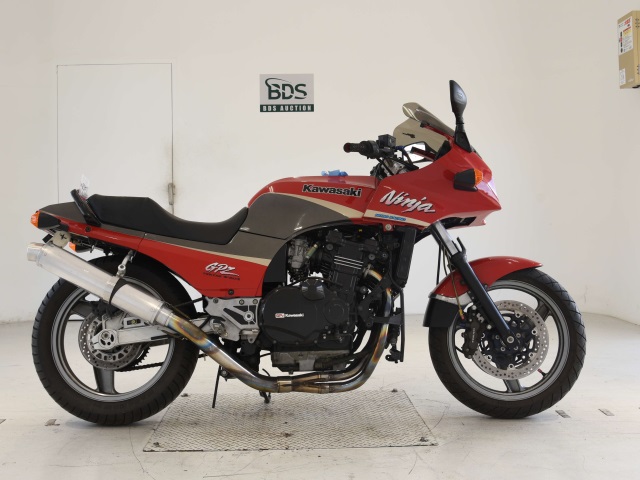 Kawasaki GPZ900R 2001