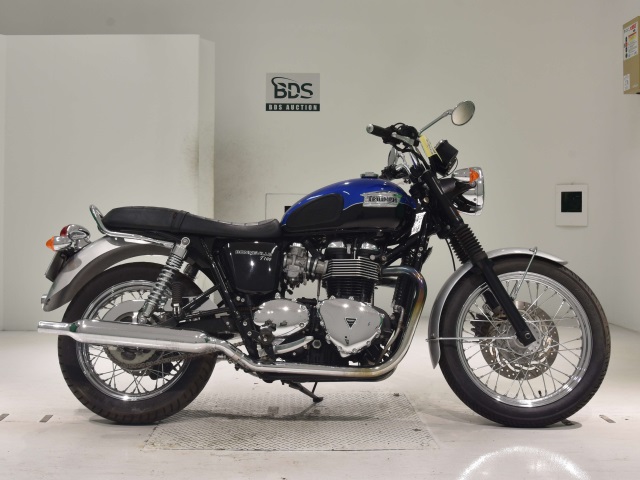 Triumph BONNEVILLE T100 2015