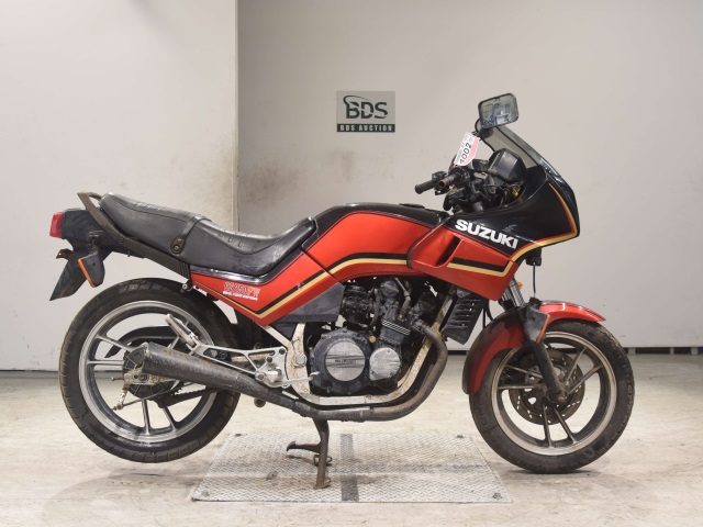 Suzuki GS250FW