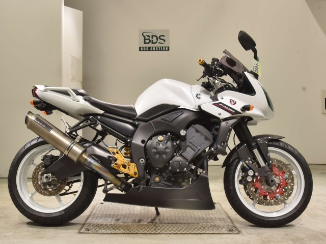 Yamaha FZ1 FAZER 2013