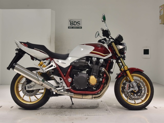 Honda CB1300SF 2023