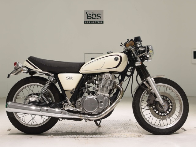 Yamaha SR400 2017